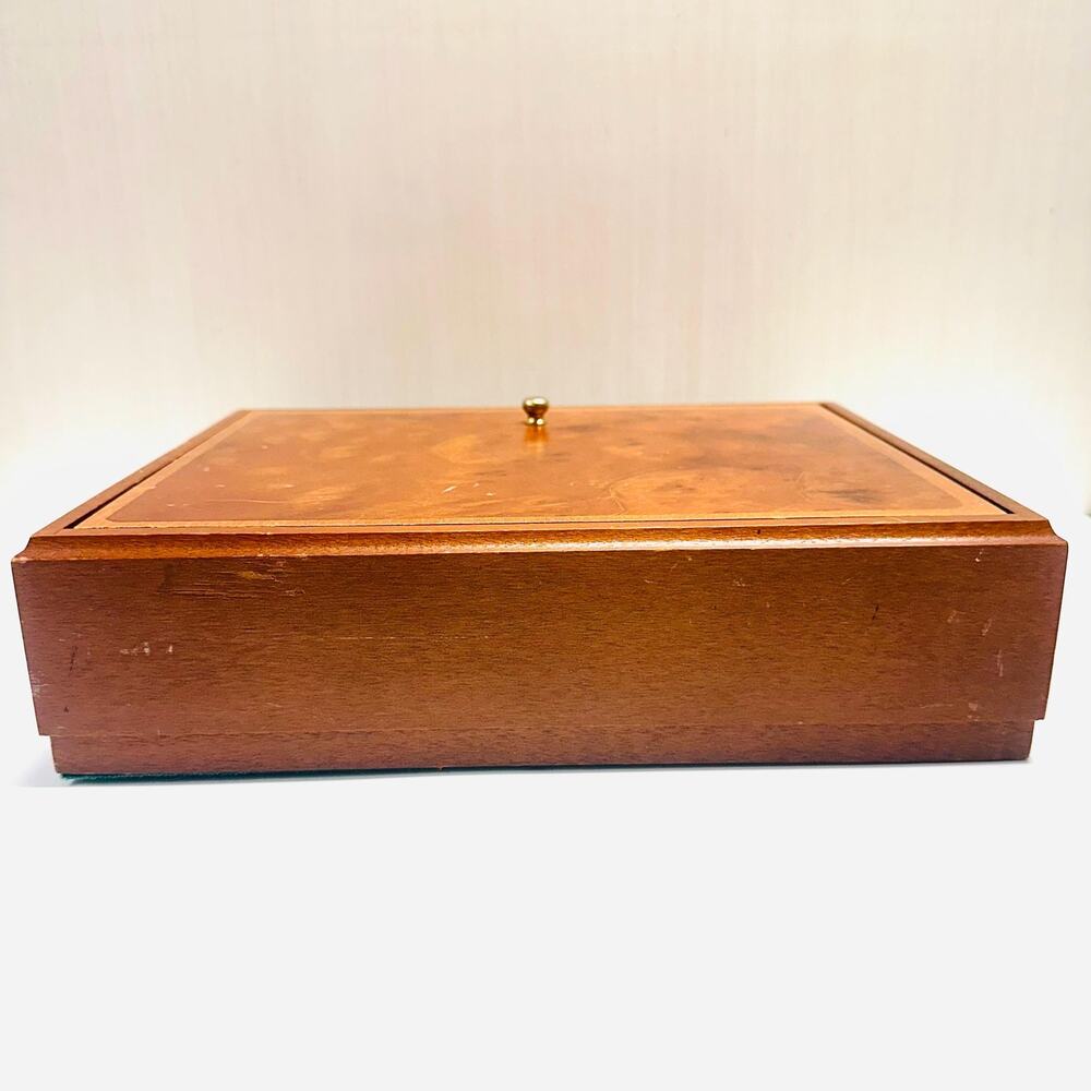 Vintage Wood Game Box Storage Organizer - Picture 5 of 13